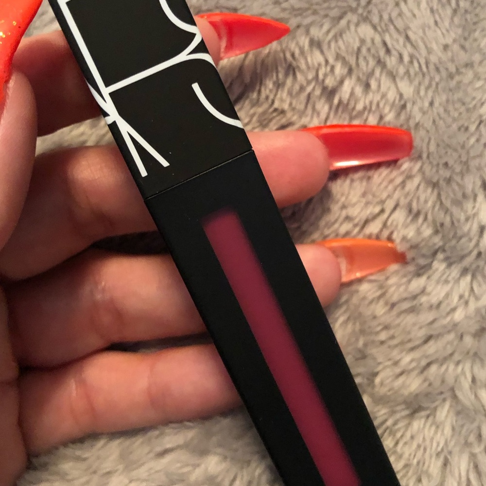 Matte lipstick - Picture 3 of 3